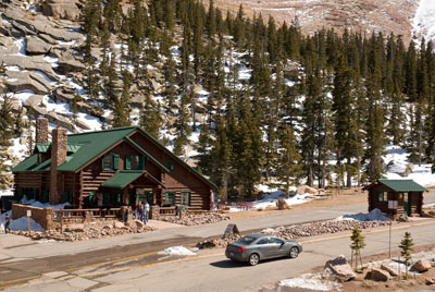 The Glen Cove Inn on the Pikes Peak Highway